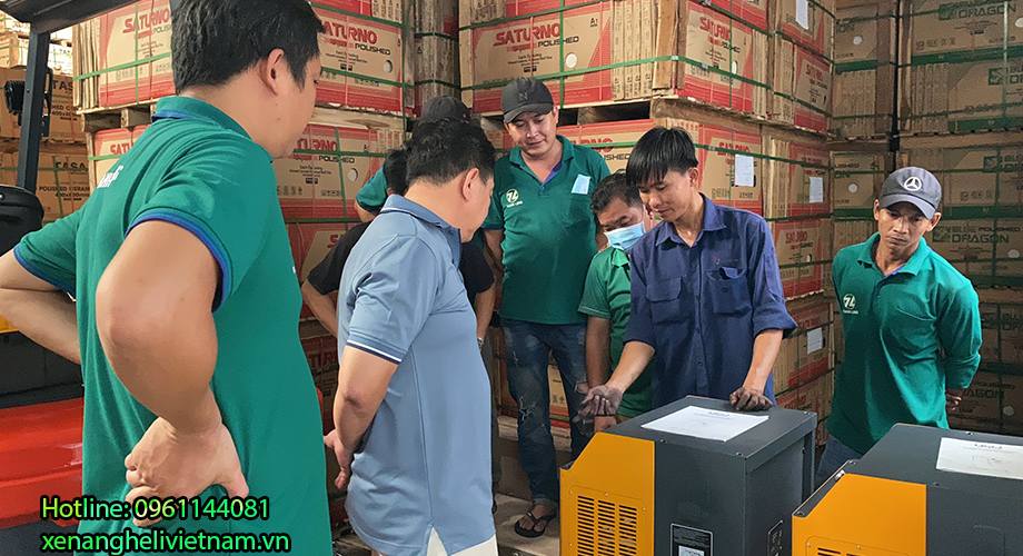 Hướng Dẫn Sử Dụng Bộ Sạc Trên Xe Nâng Heli