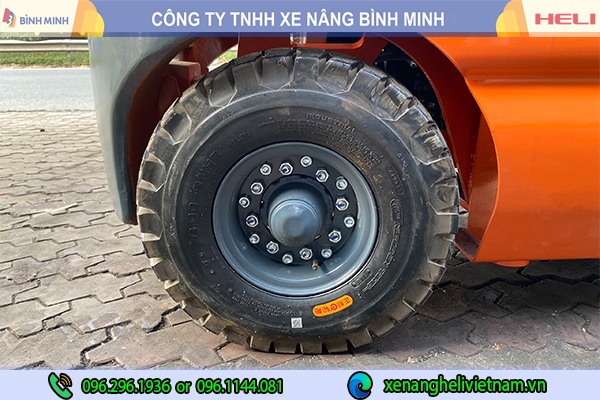 Bánh Sau Xe Nâng Dầu 3,5 Tấn