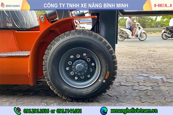 Bánh Trước Xe Nâng Dầu 3,5 Tấn