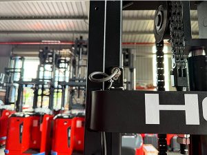 Cảm biến nâng hạ trên xe CDD20-TF